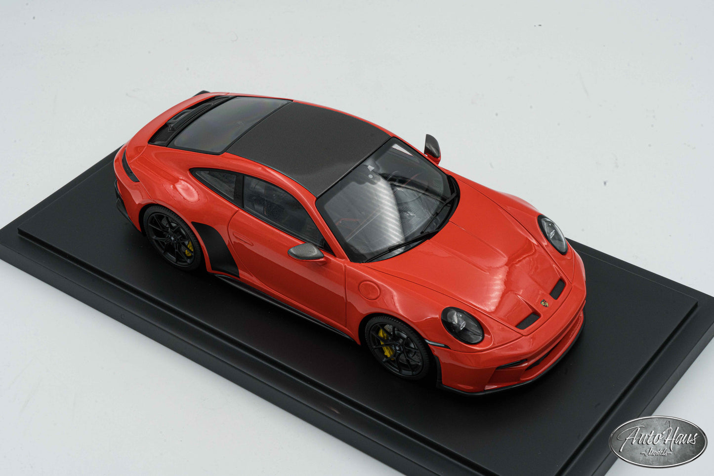 1/18 Spark Porsche 911 (992) GT3 Touring Orange