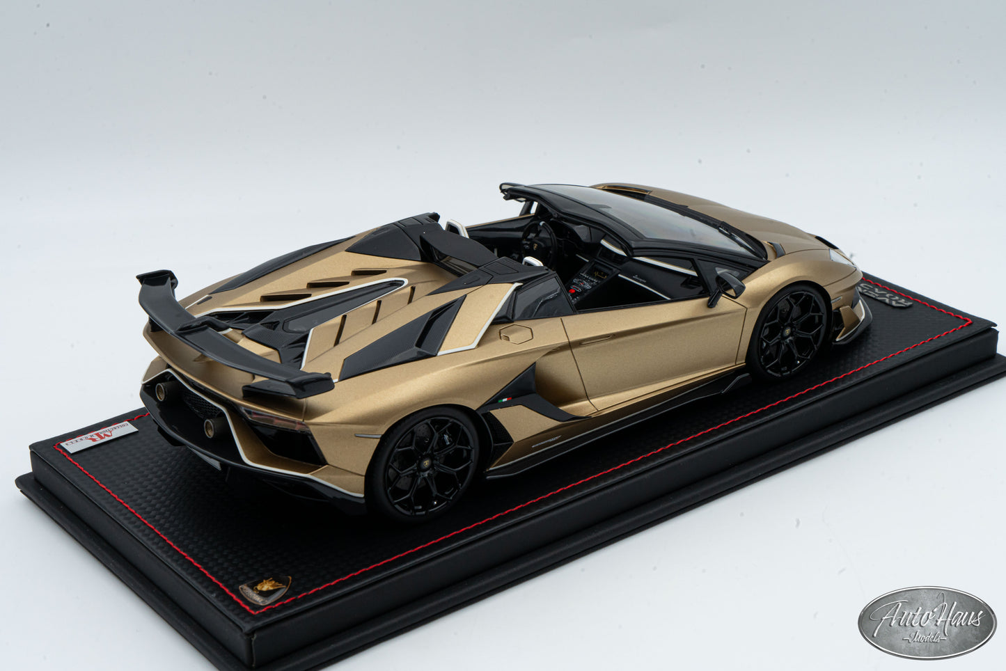 1/18 MR Collection Lamborghini Aventador SVJ Roadster Matt Gold