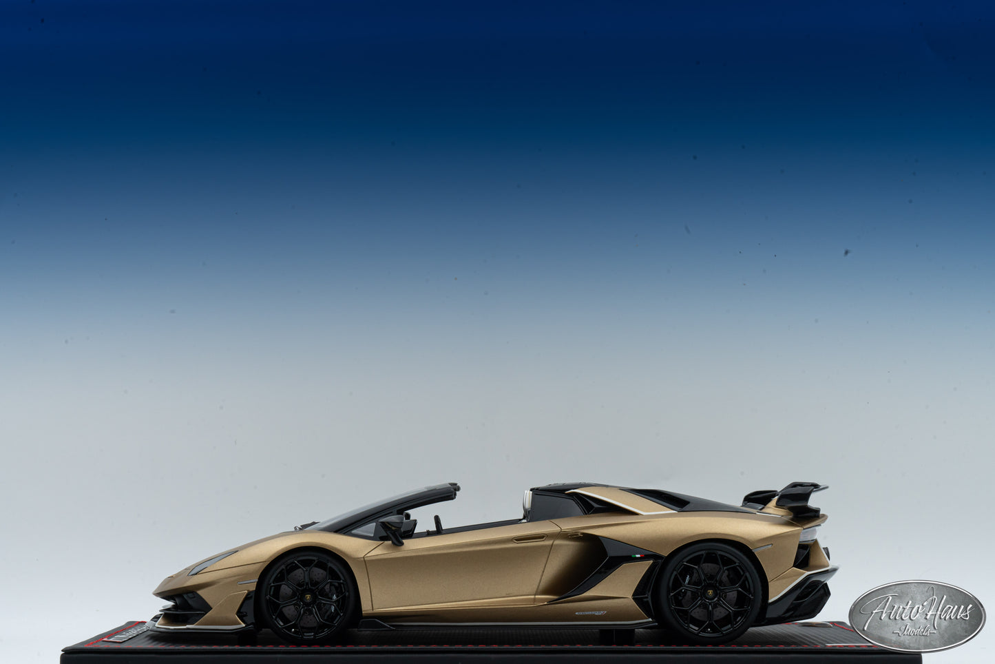 1/18 MR Collection Lamborghini Aventador SVJ Roadster Matt Gold