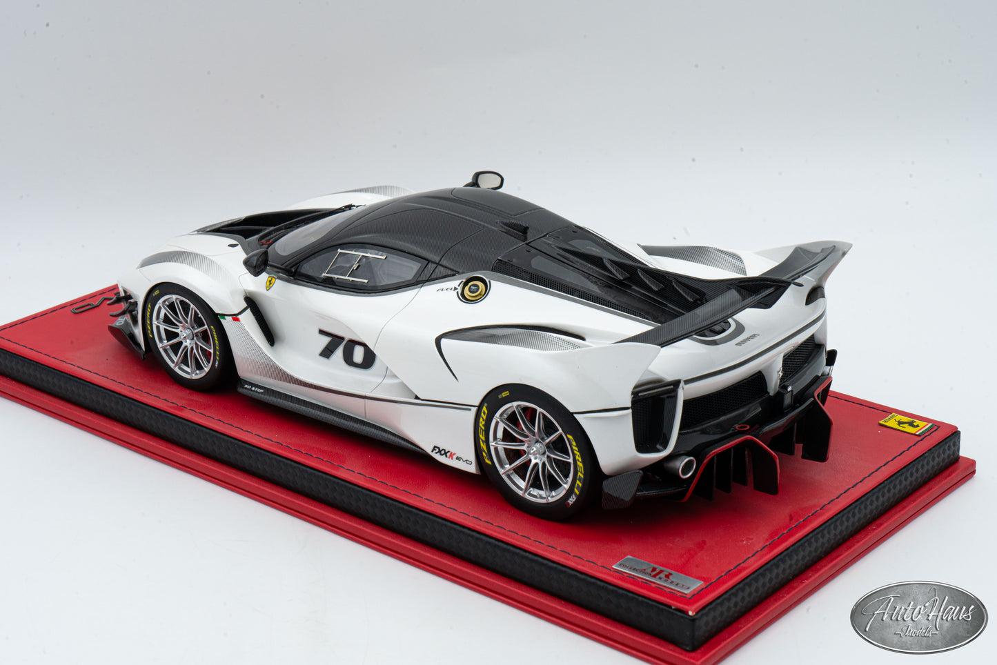 1/18 MR Collection Ferrari FXX-K Evo Gloss White