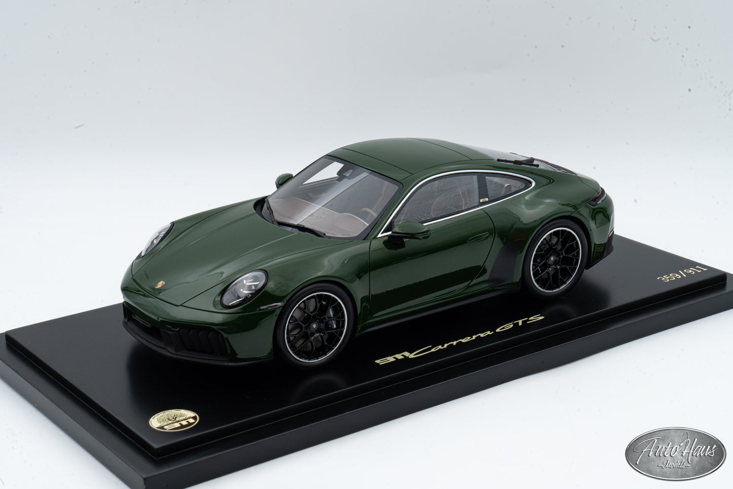 1/18 Spark Porsche 911 Carrera (992.2) GTS Green WAP0212140SPIB