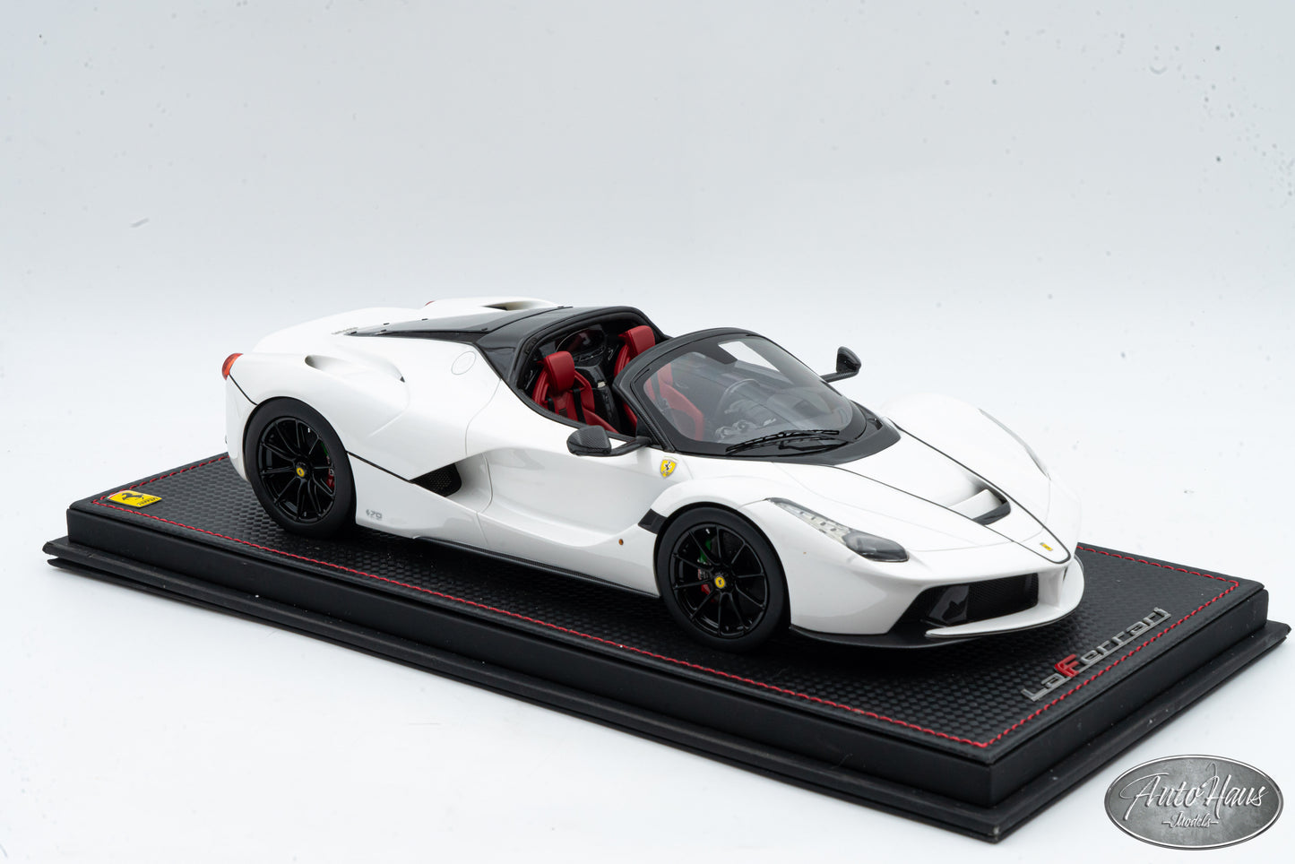 1/18 MR Collection Ferrari LaFerrari Aperta White ONE OFF