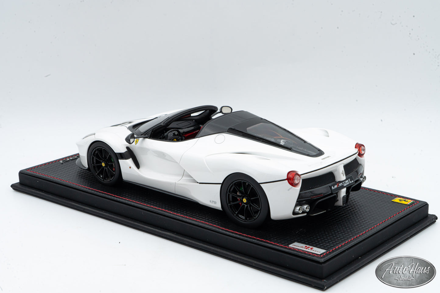 1/18 MR Collection Ferrari LaFerrari Aperta White ONE OFF