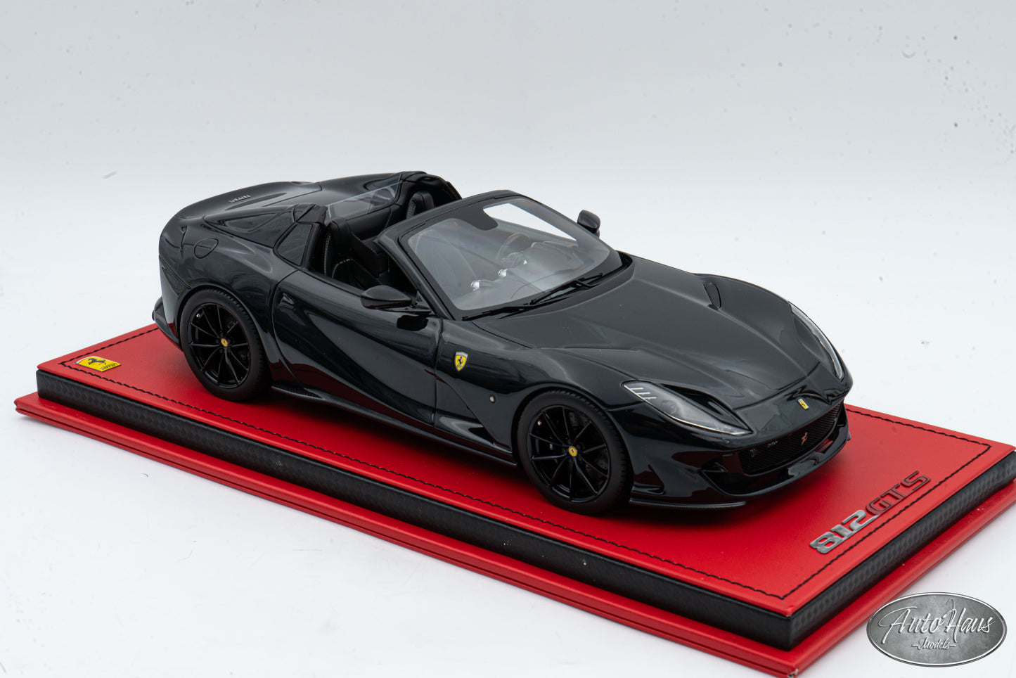 1/18 MR Collection Ferrari 812 GTS Lady in Black