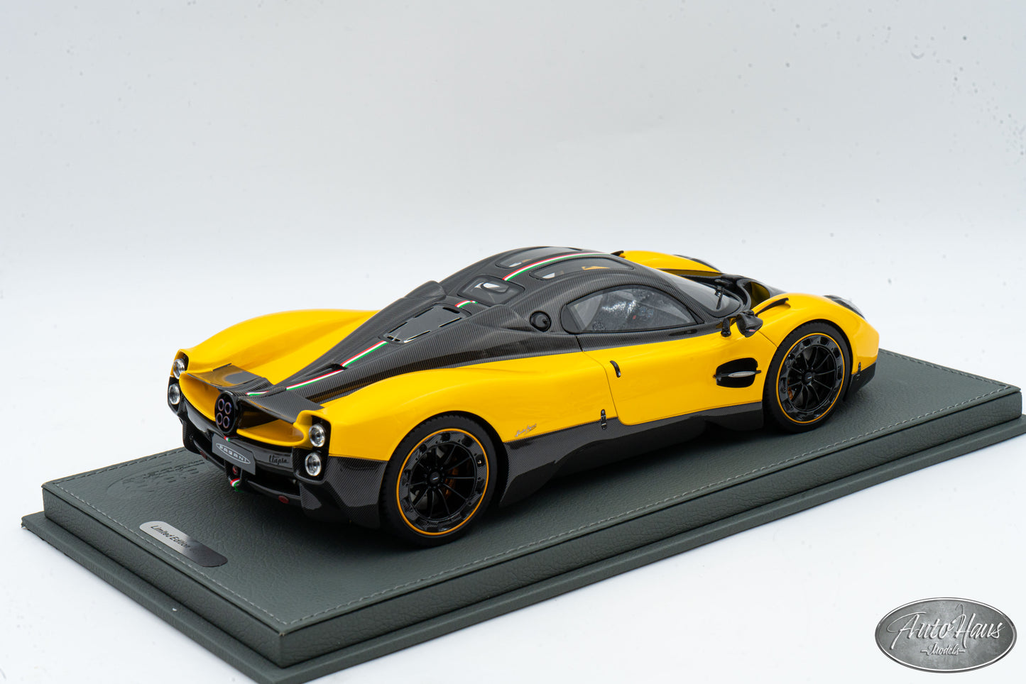 1/18 BBR Pagani Utopia Giallo Ginevra Yellow P18223M