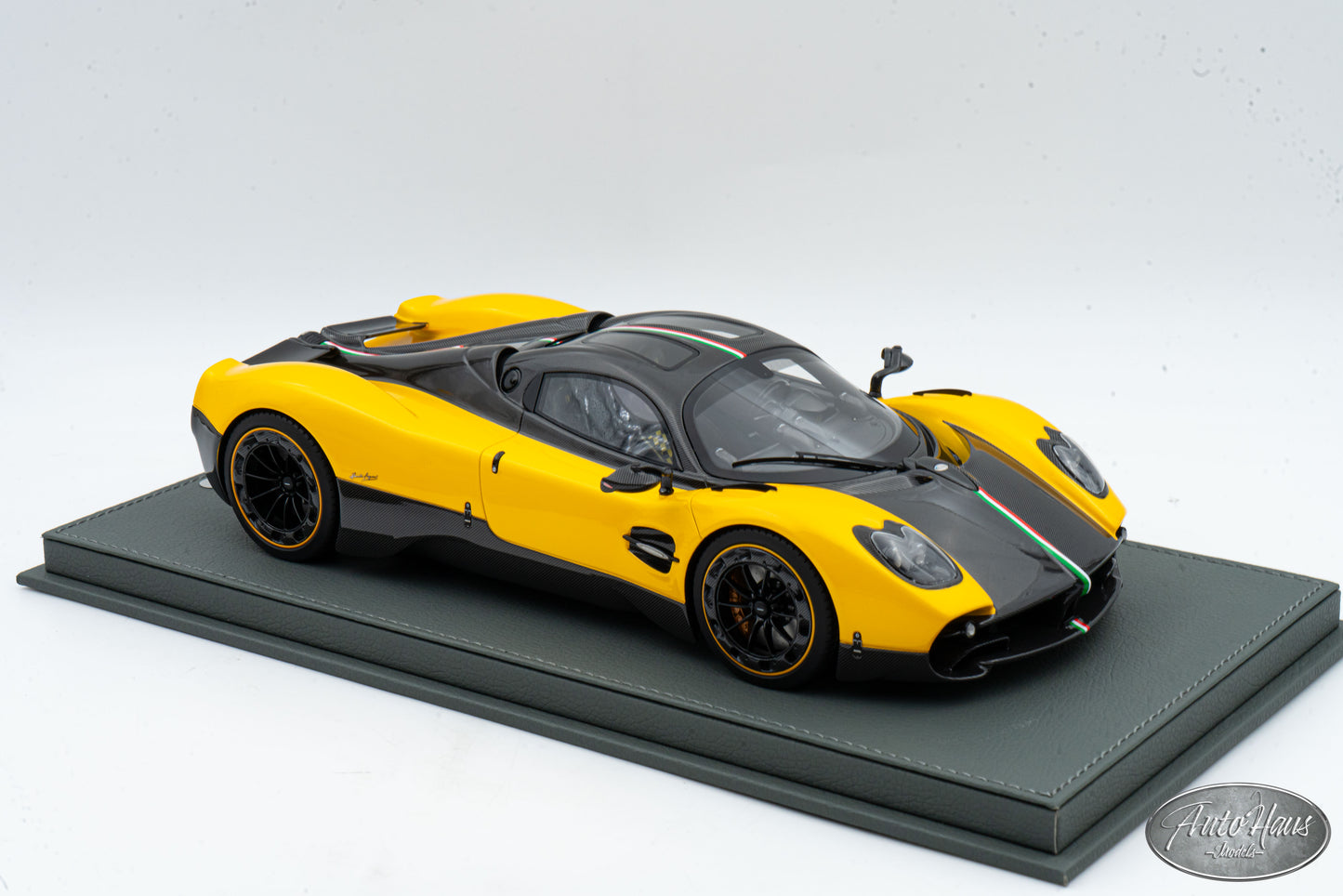 1/18 BBR Pagani Utopia Giallo Ginevra Yellow P18223M