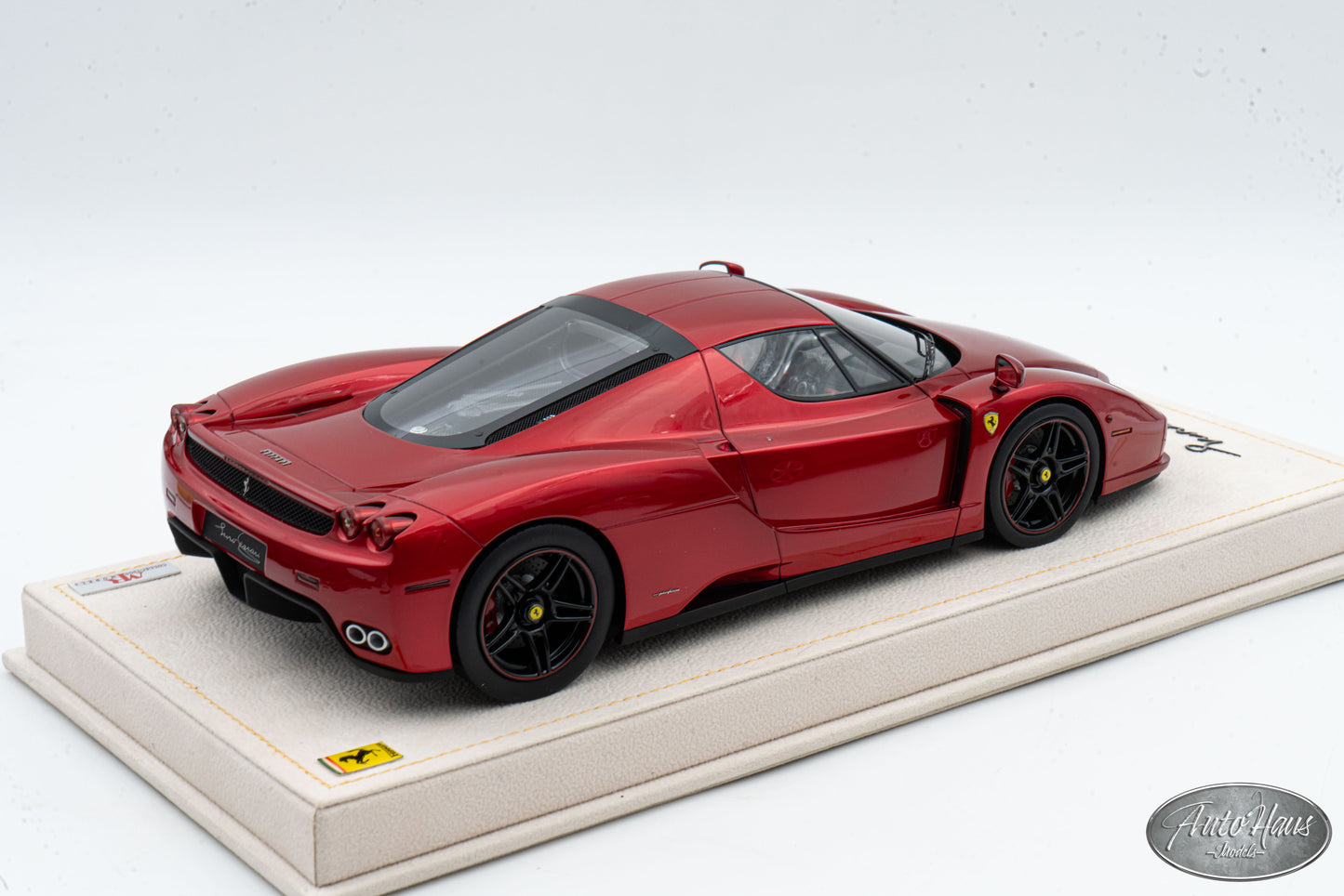 1/18 MR Collection Ferrari Enzo Rosso Efesto Red