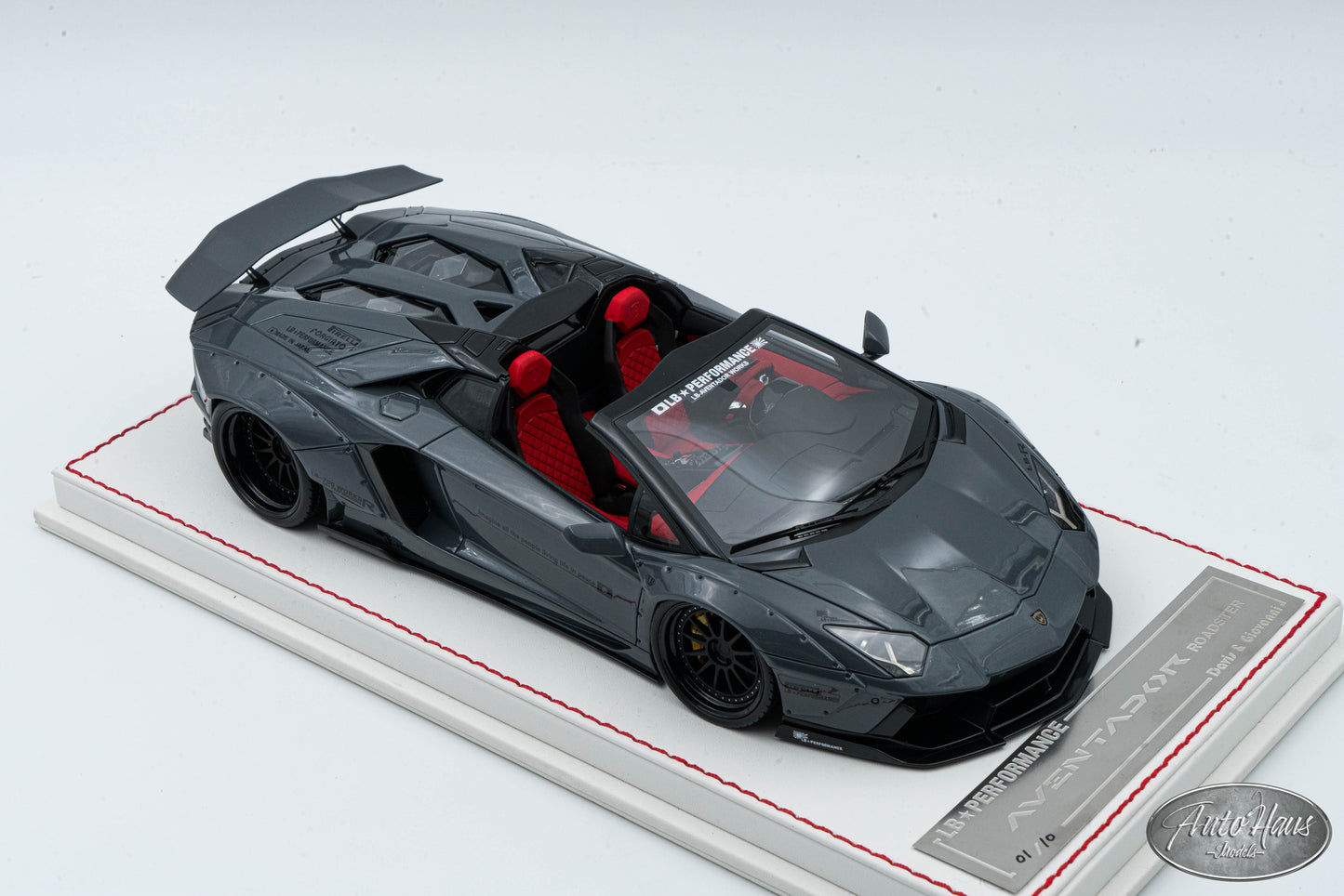 1/18 Davis & Giovanni LB Performance Lamborghini Aventador Gray