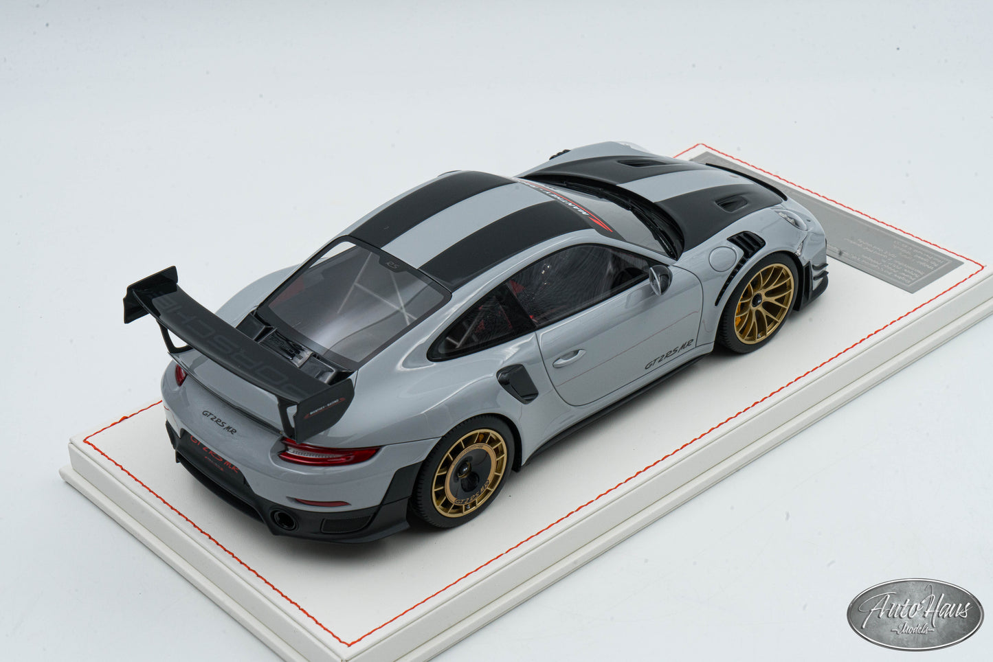 1/18 Dino Models Porsche 911 GT2 RS MR Chalk Gray