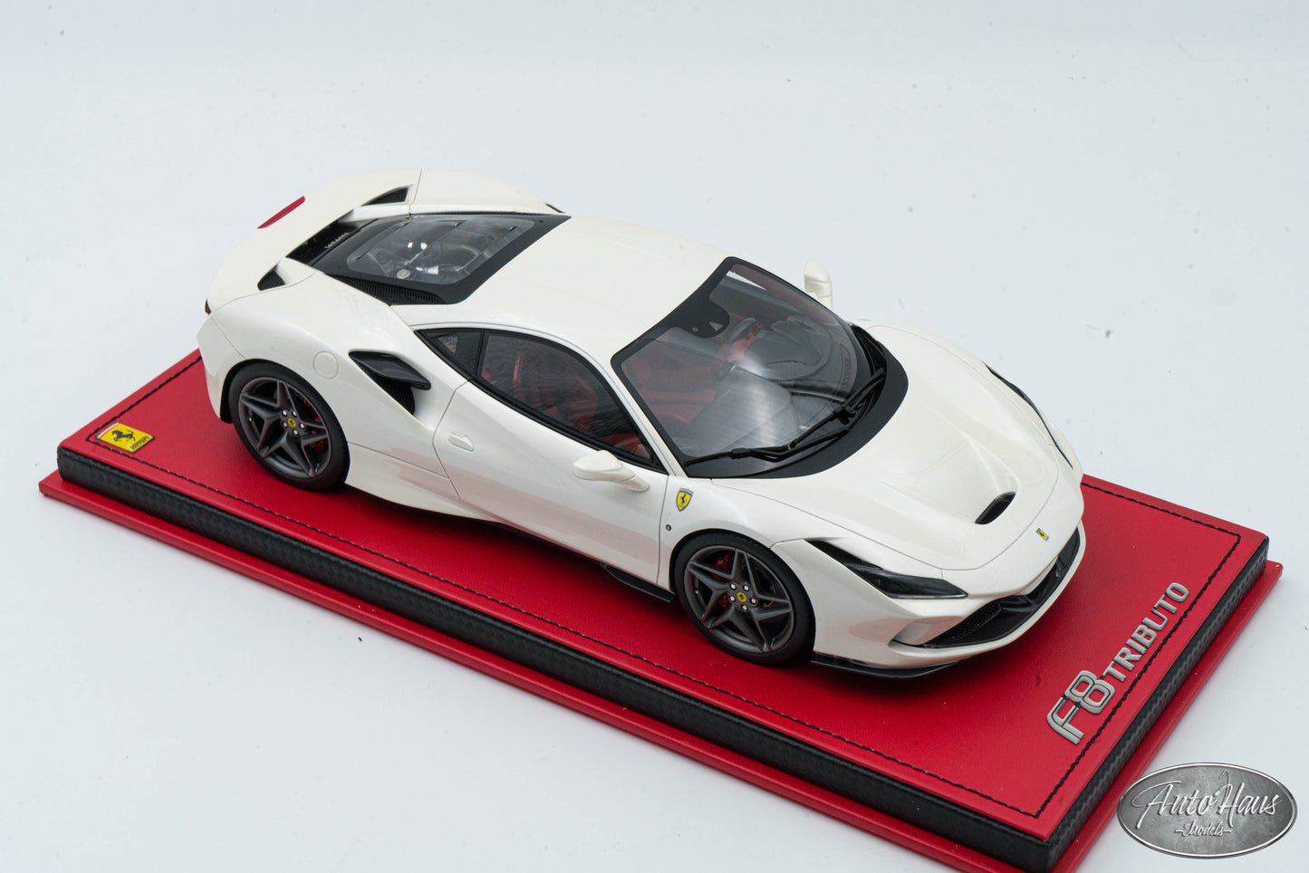 1/18 MR Collection Ferrari F8 Tributo White