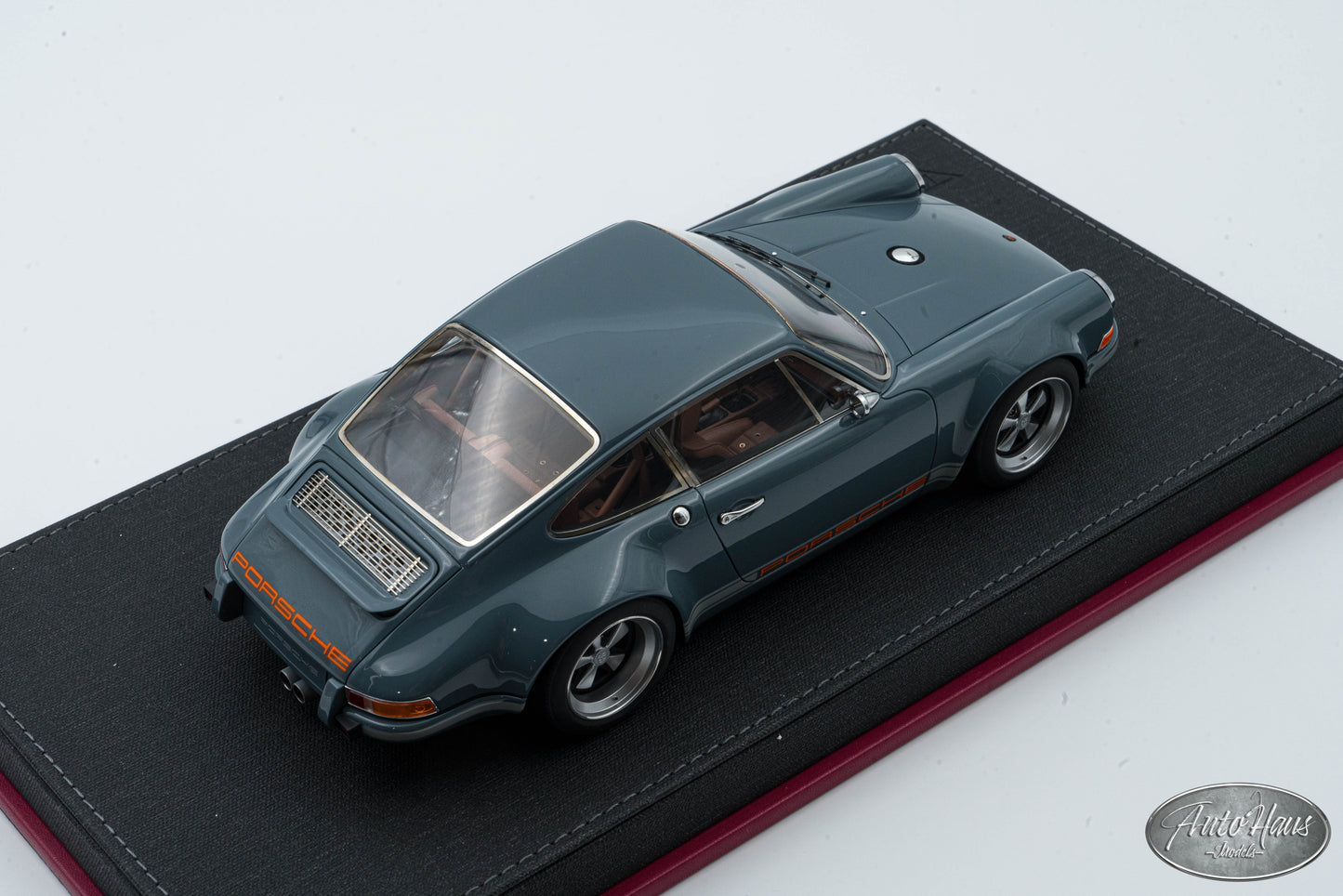 1/18 Make UP Singer Porsche 911 (964) Coupe Gray