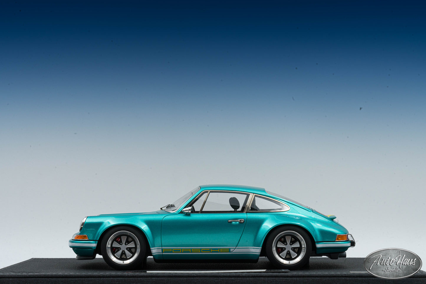 1/18 Make UP Singer Porsche 911 (964) Coupe Jade Blue