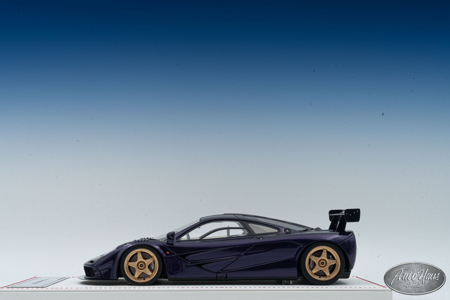 1/18 Davis & Giovanni McLaren F1 LM Specification Hong Kong Purple with Bronze Wheels