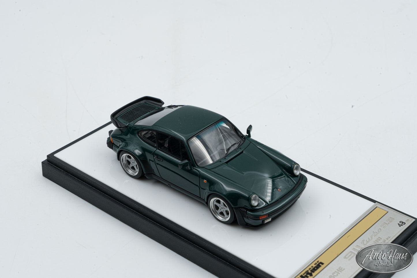 1/43 Make Up 1988 Porsche 911 (930) Turbo 3.3 Green