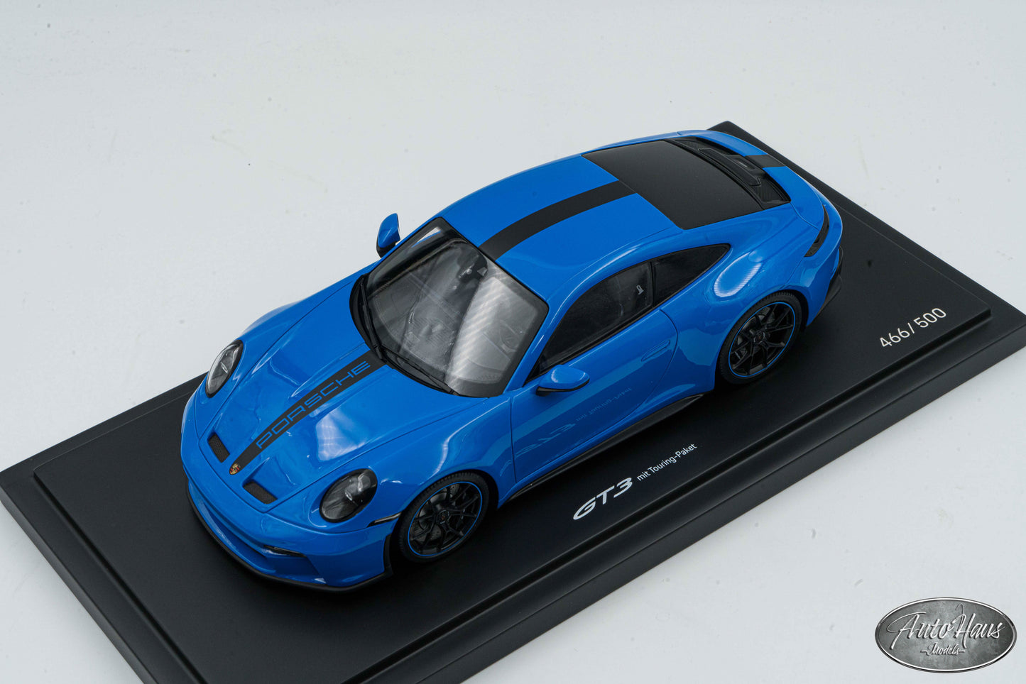 1/18 Spark Porsche 911 (992) GT3 Touring Shark Blue