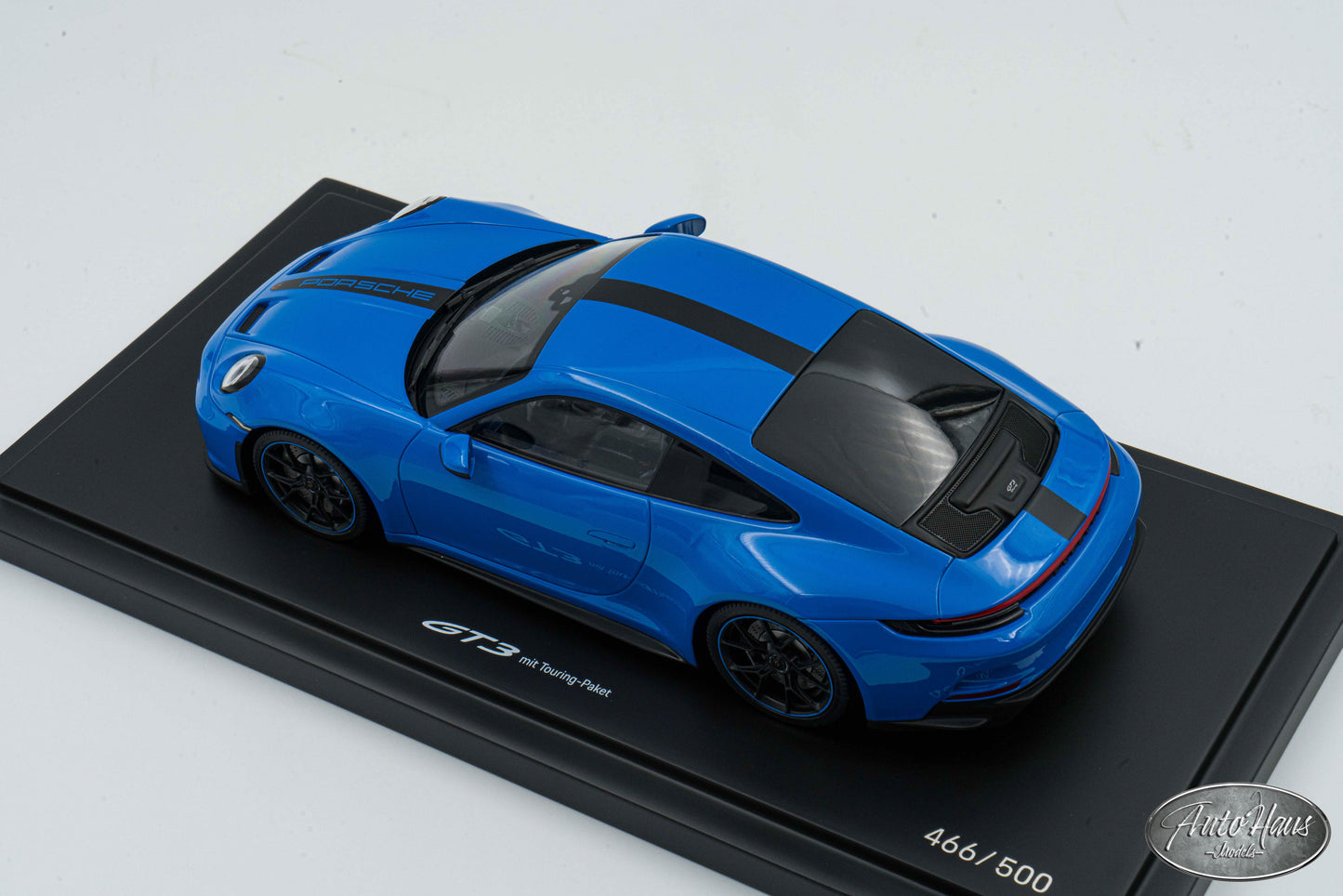 1/18 Spark Porsche 911 (992) GT3 Touring Shark Blue