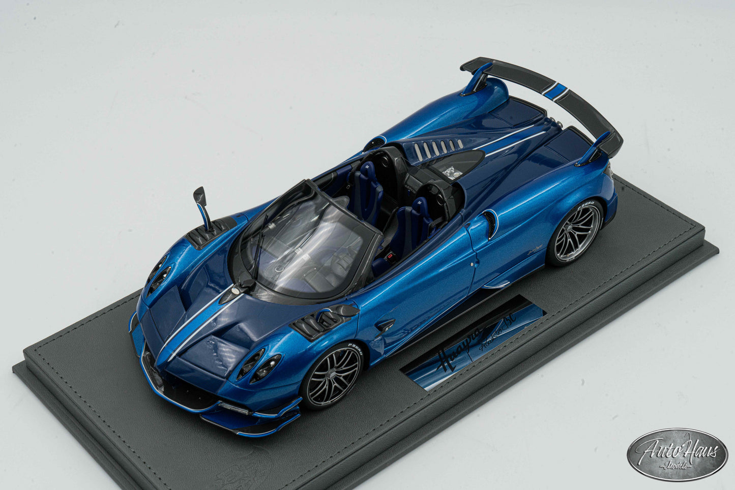 1/18 BBR Pagani Huayra Roadster BC Gloss Blue AMG