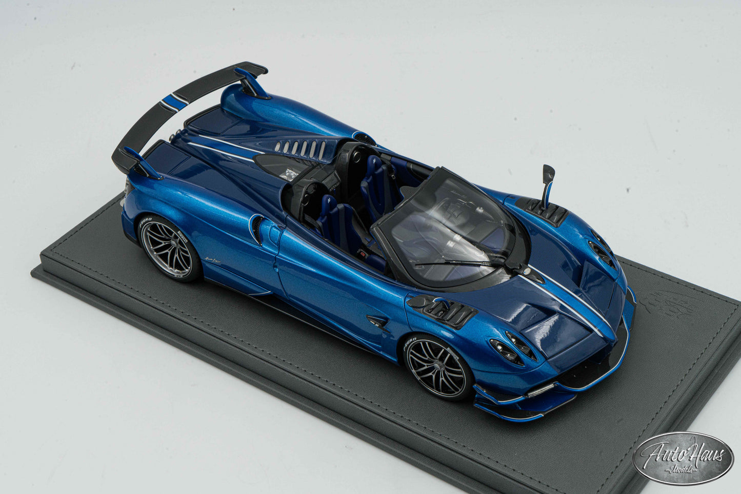 1/18 BBR Pagani Huayra Roadster BC Gloss Blue AMG