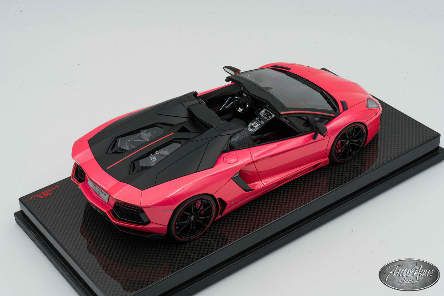 1/18 MR Collection Lamborghini Aventador Roadster Pirelli Pink