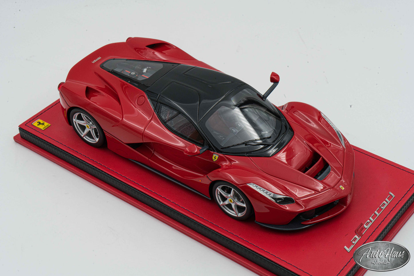 1/18 MR Collection Ferrari LaFerrari Coupe Rosso Corsa Red