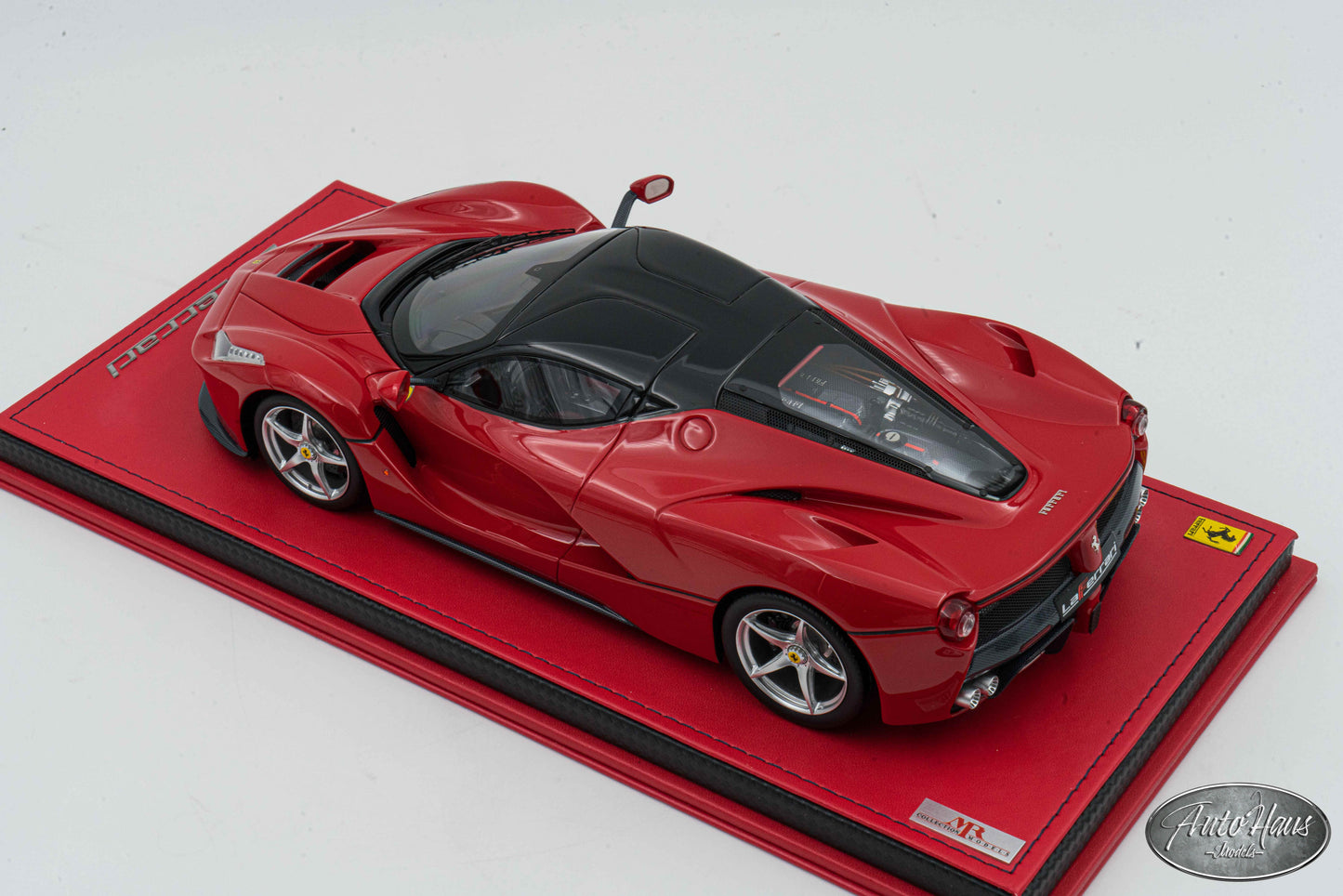 1/18 MR Collection Ferrari LaFerrari Coupe Rosso Corsa Red