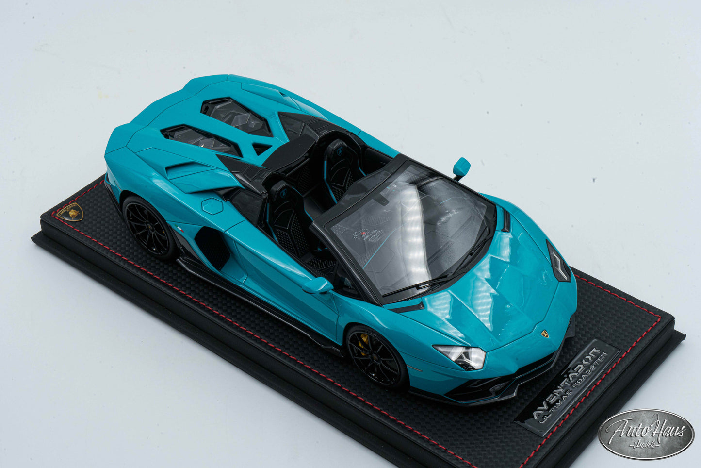 1/18 MR Collection Lamborghini Aventador Ultimae Roadster Blue