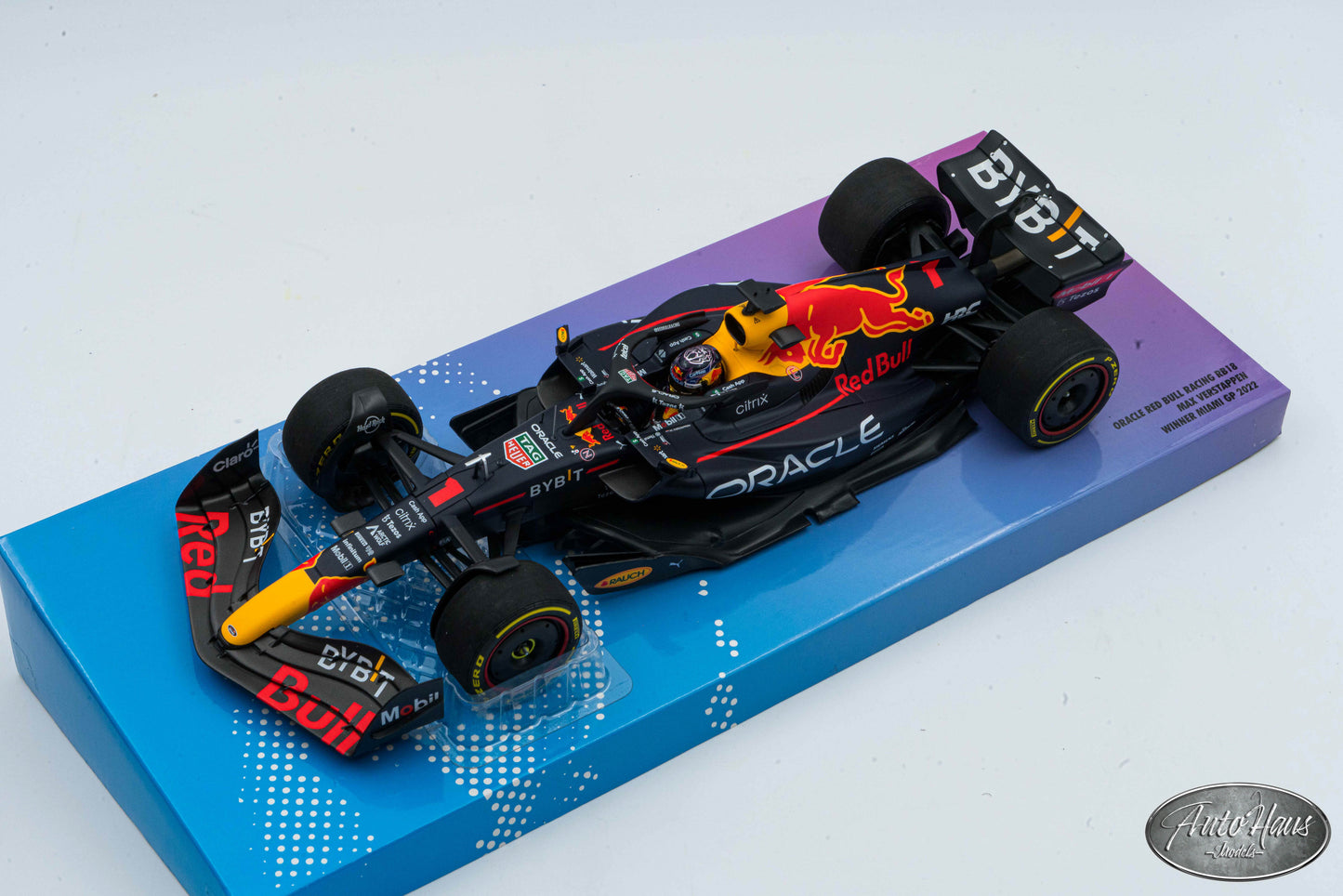 1/18 Minichamps Red Bull RB18 Max Verstappen Winner Miami GP 2022