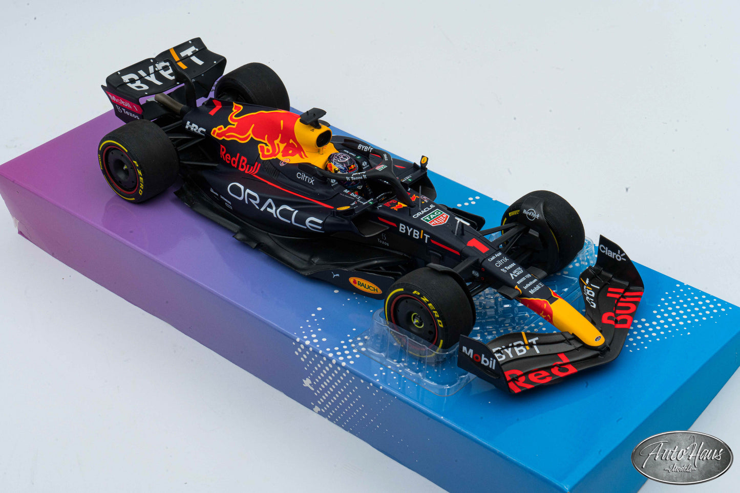 1/18 Minichamps Red Bull RB18 Max Verstappen Winner Miami GP 2022