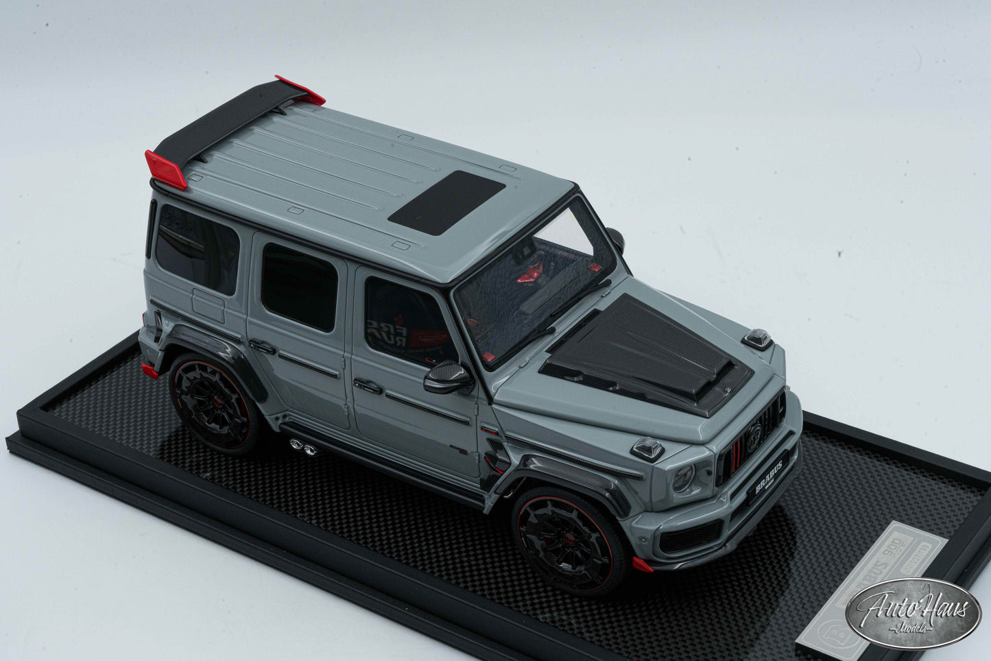 1/18 Motorhelix Brabus 900 Mercedes G63 Gray