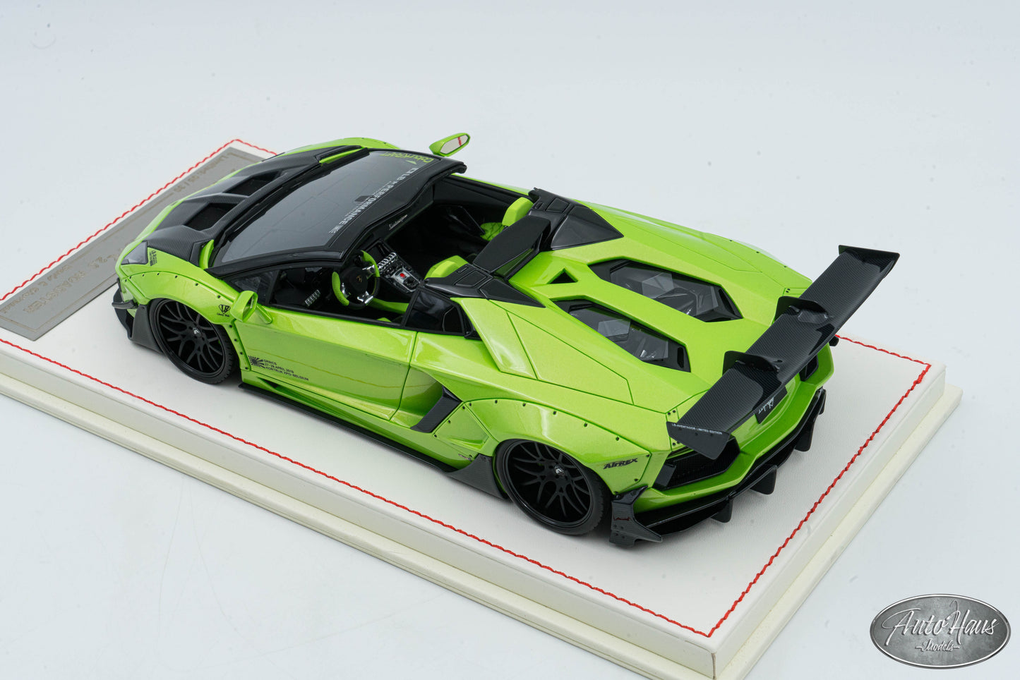 1/18 Davis & Giovanni LB Performance Lamborghini Aventador Roadster 2.0 Green