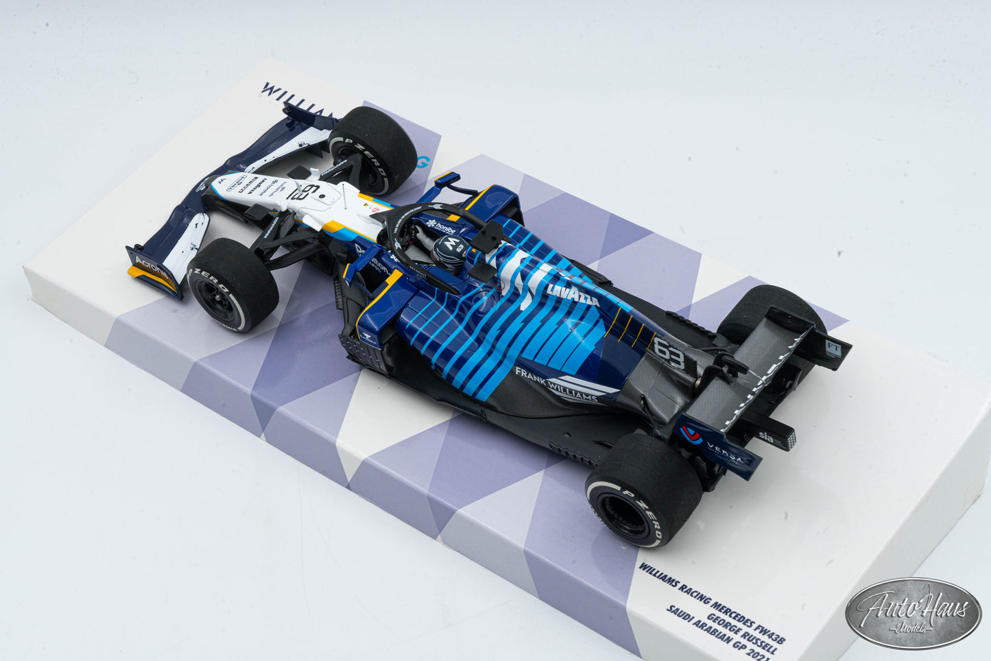 1/18 Minichamps Williams Racing Mercedes FW43B George Russell Saudi Arabia GP 2021