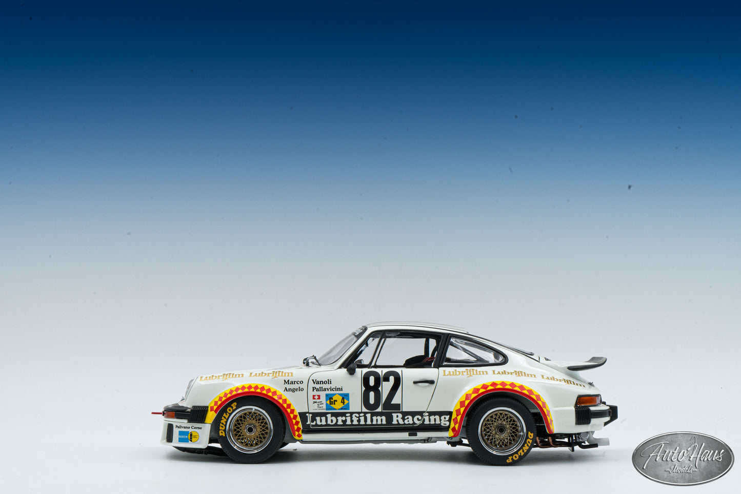 1/18 Exoto 1979 Porsche 934 RSR Le Mans #82 Lubrifilm