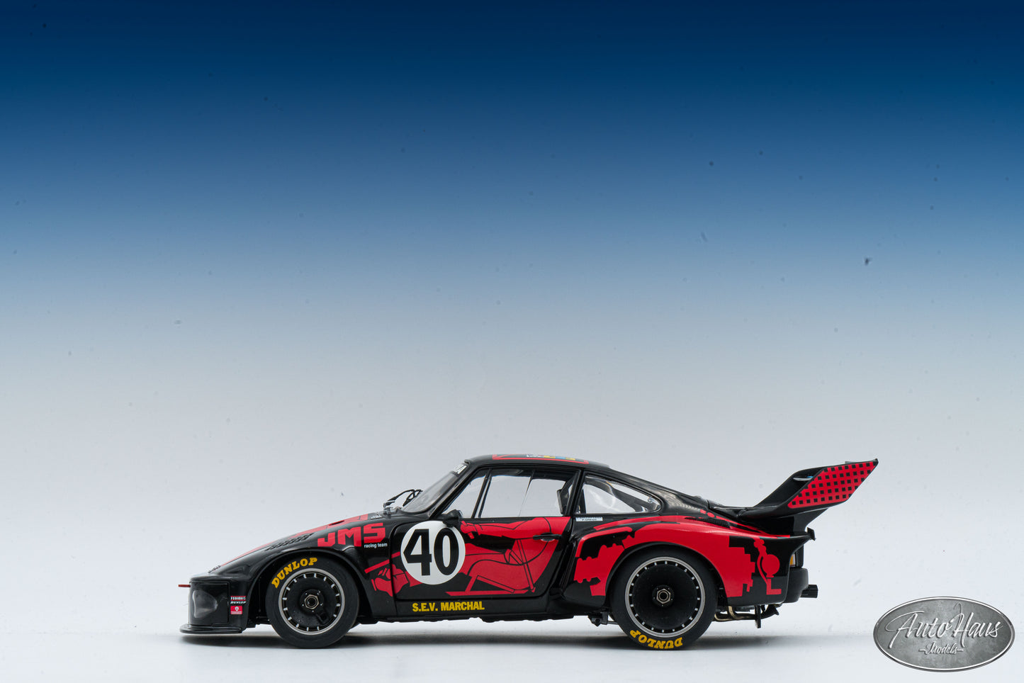 1/18 Exoto 1977 Porsche 935 le Mans #40 Black