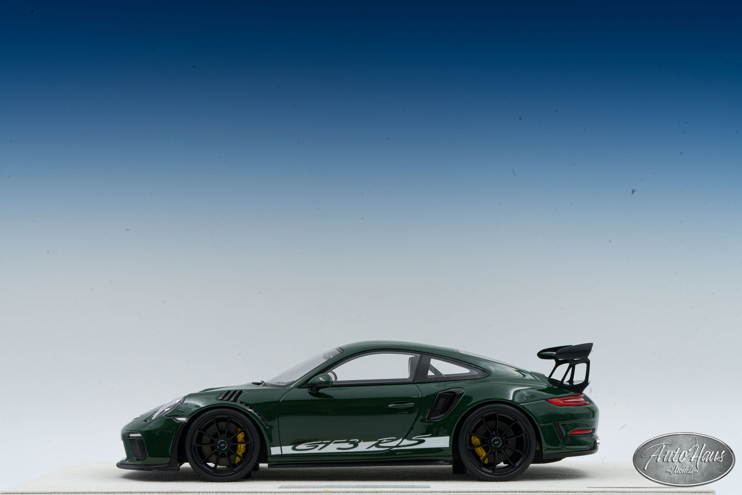 1/18 Make Up Porsche 2018 Porsche GT3 RS Irish Green