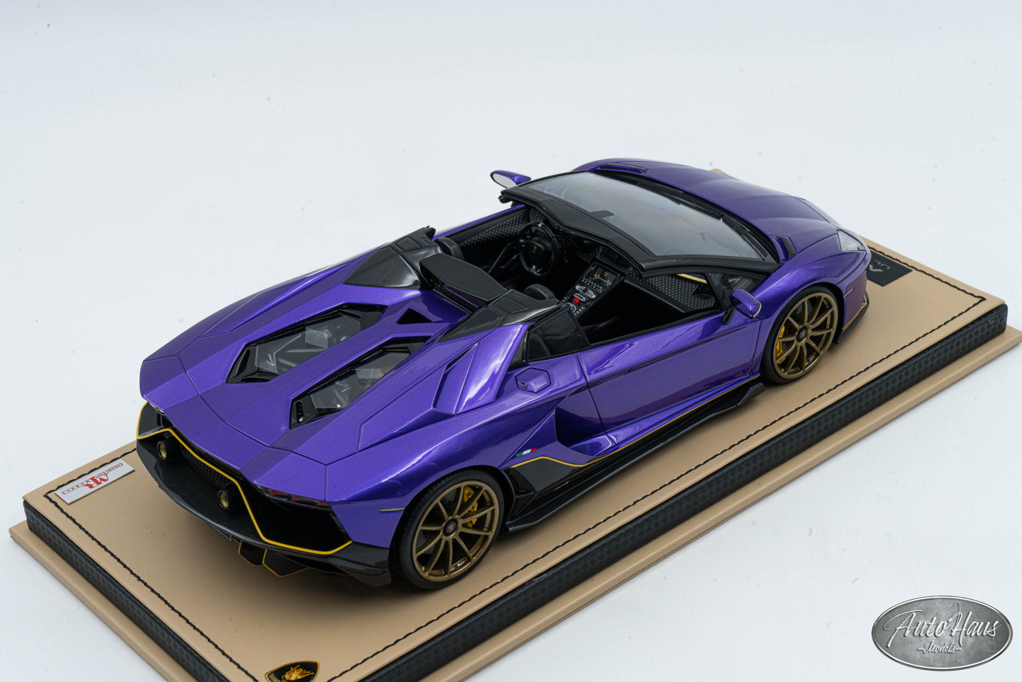 1/18 MR Collection Lamborghini Aventador LP780-4 Ultimae Roadster Viola Pasifae Purple LAMBO051B