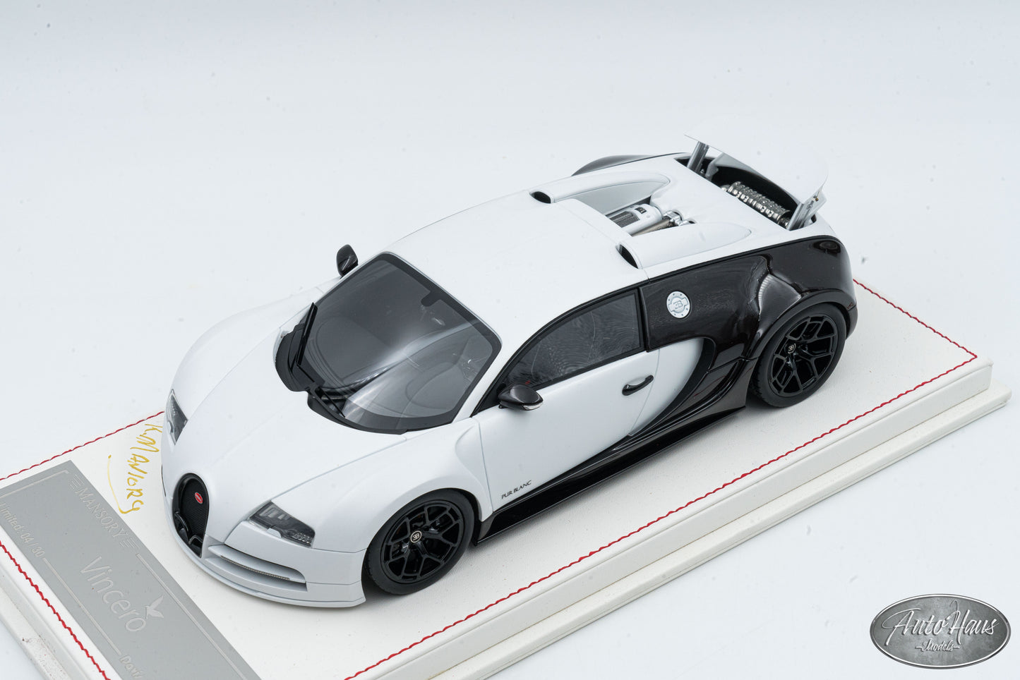 1/18 Davis & Giovanni Mansard Bugatti Vincero Pur Blanc