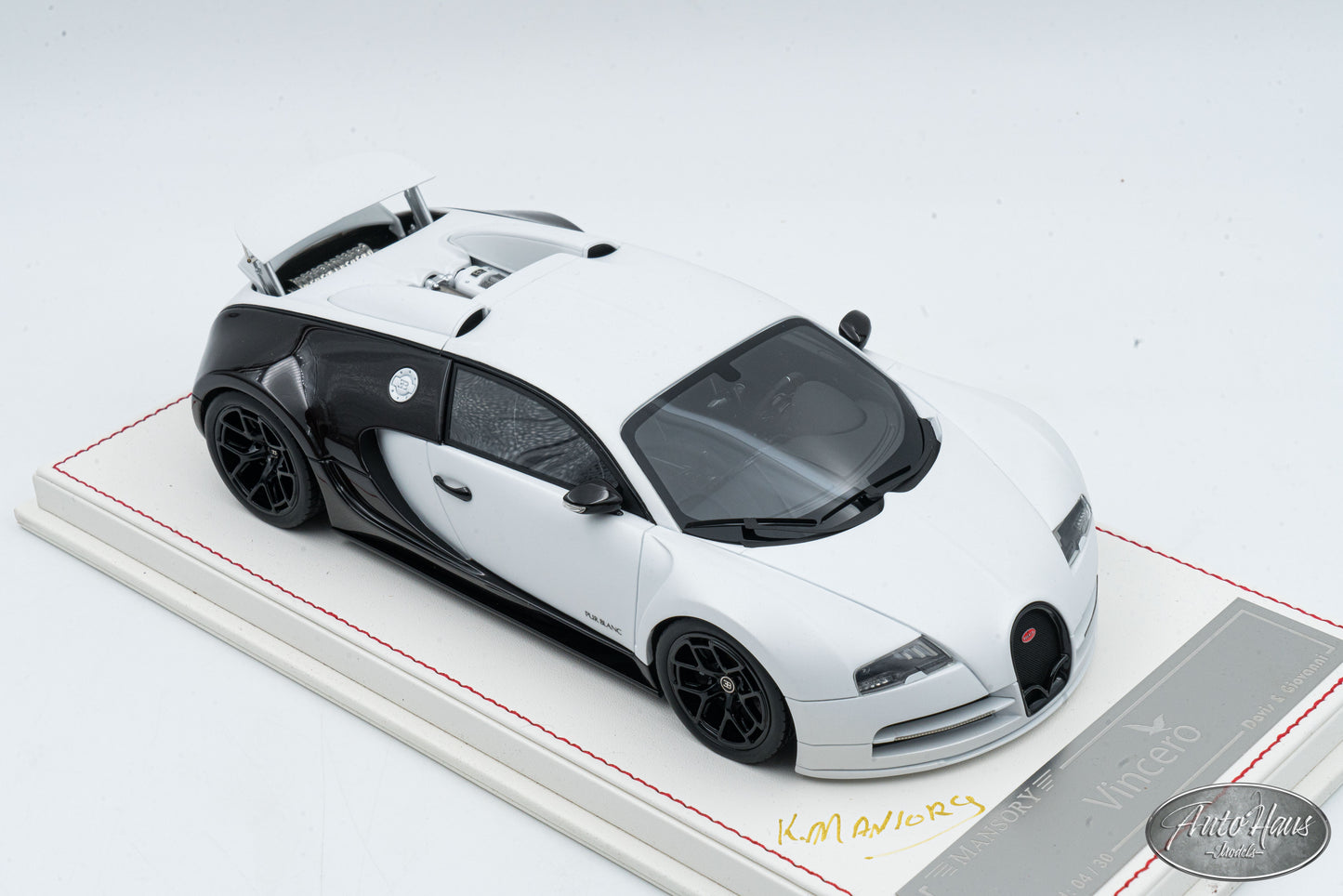 1/18 Davis & Giovanni Mansard Bugatti Vincero Pur Blanc