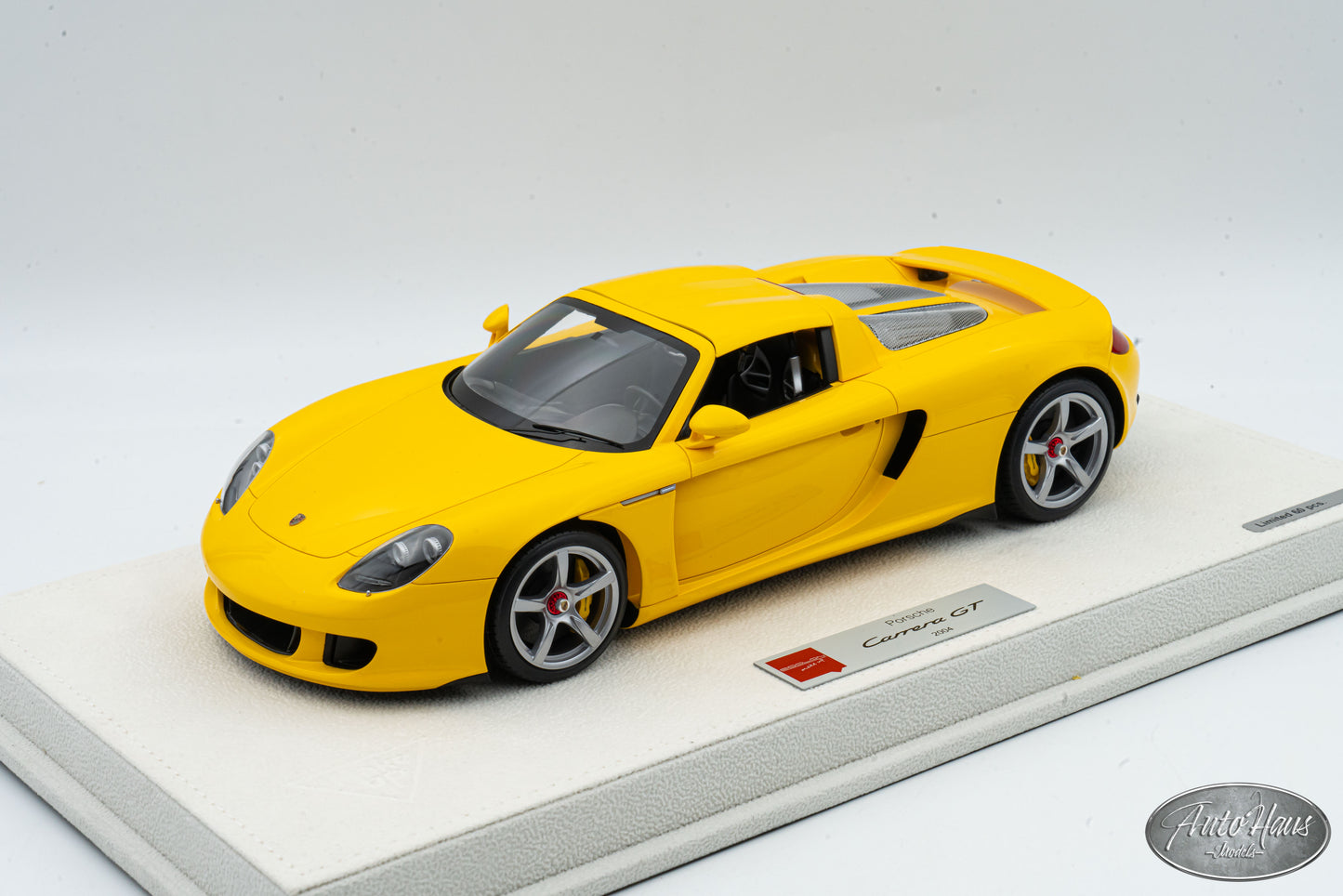 1/18 Make Up Porsche Carrera GT Gloss Yellow