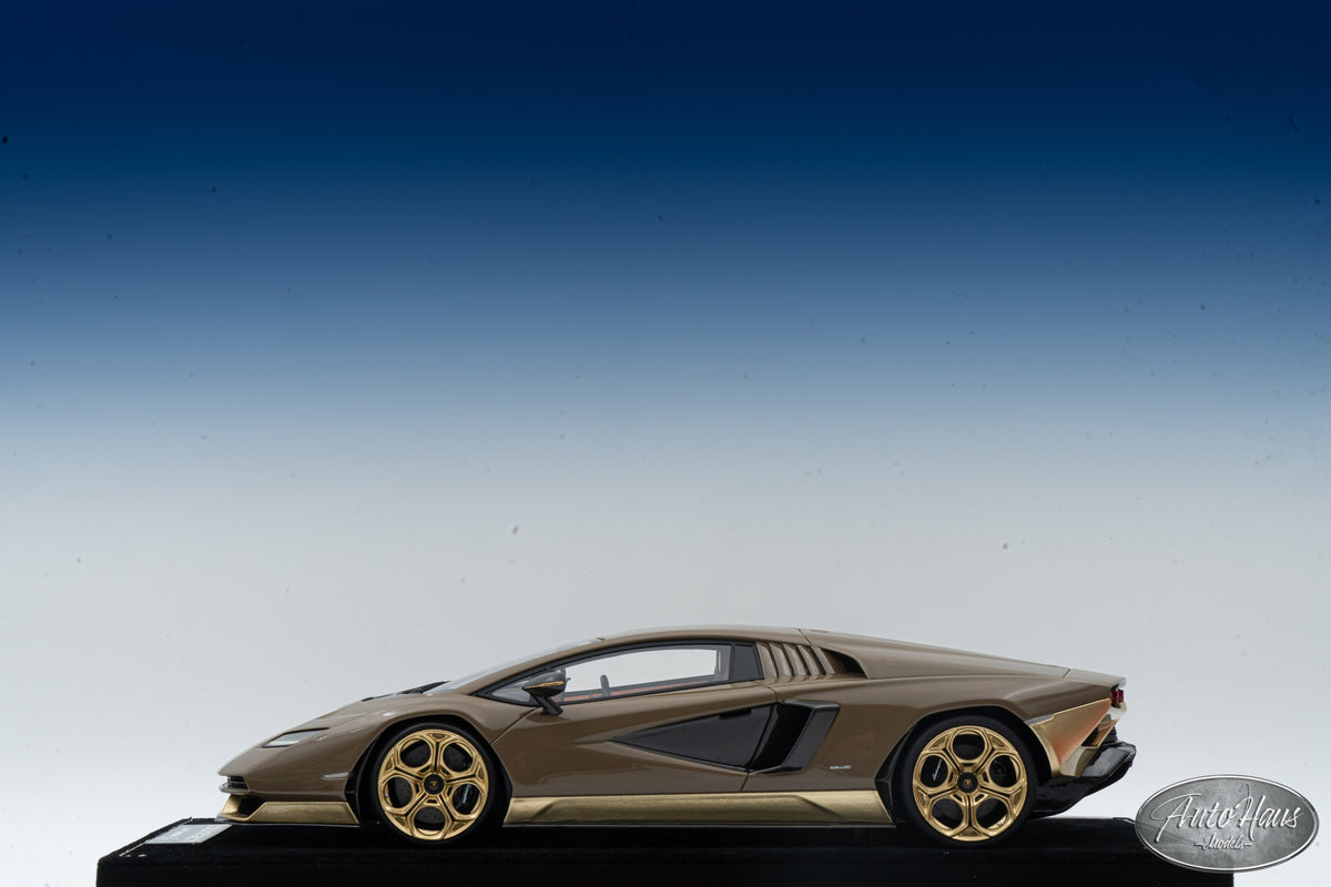 1:18 MR Collection Lamborghini Countach Bronze