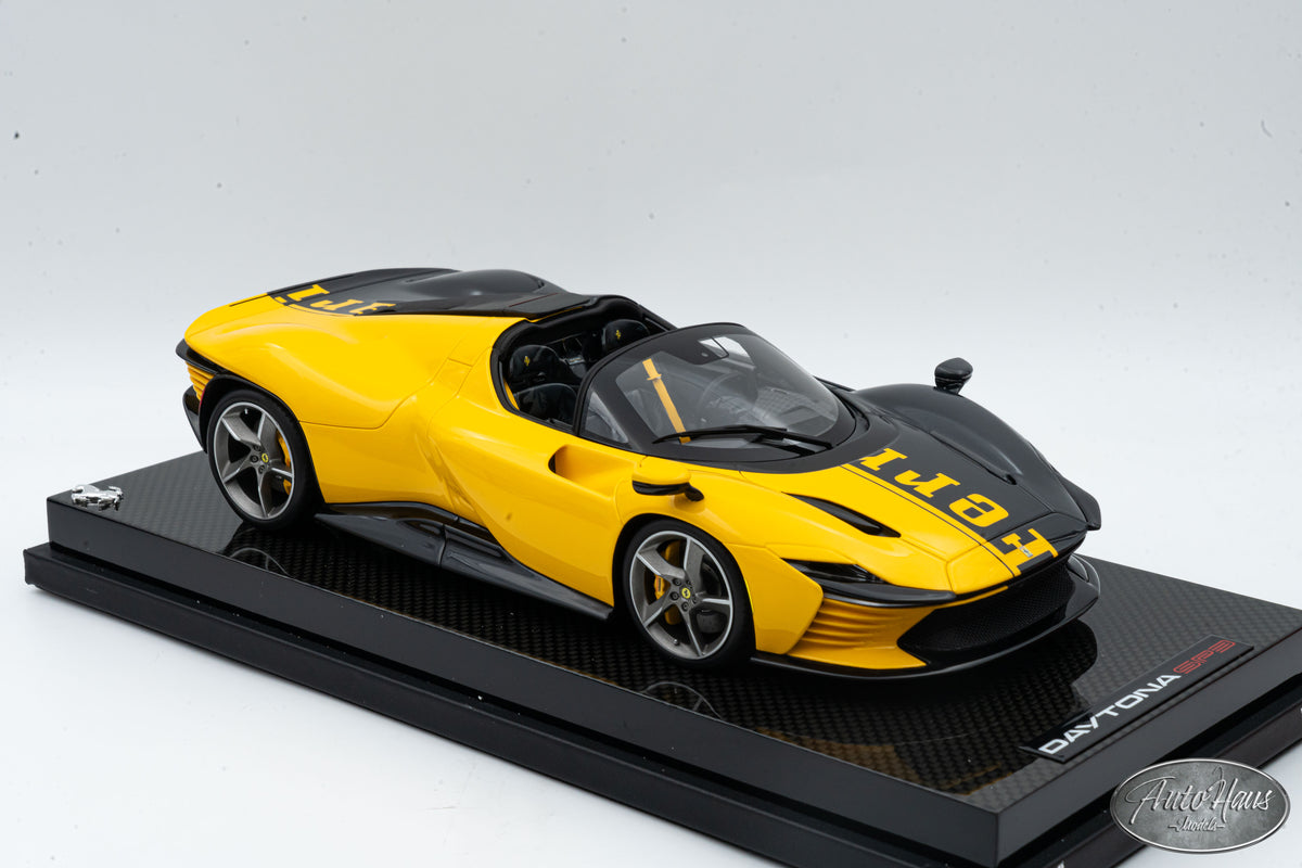 1:18 MR Collection Ferrari Daytona SP3 Giallo Modena / Shiny Carbon FE036SE6