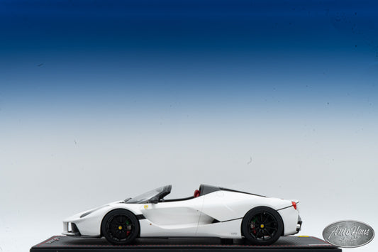 1/18 MR Collection Ferrari LaFerrari Aperta White ONE OFF
