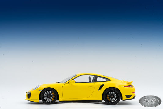1/18 MINICHAMP PORSCHE 911 (991) Turbo S Yellow