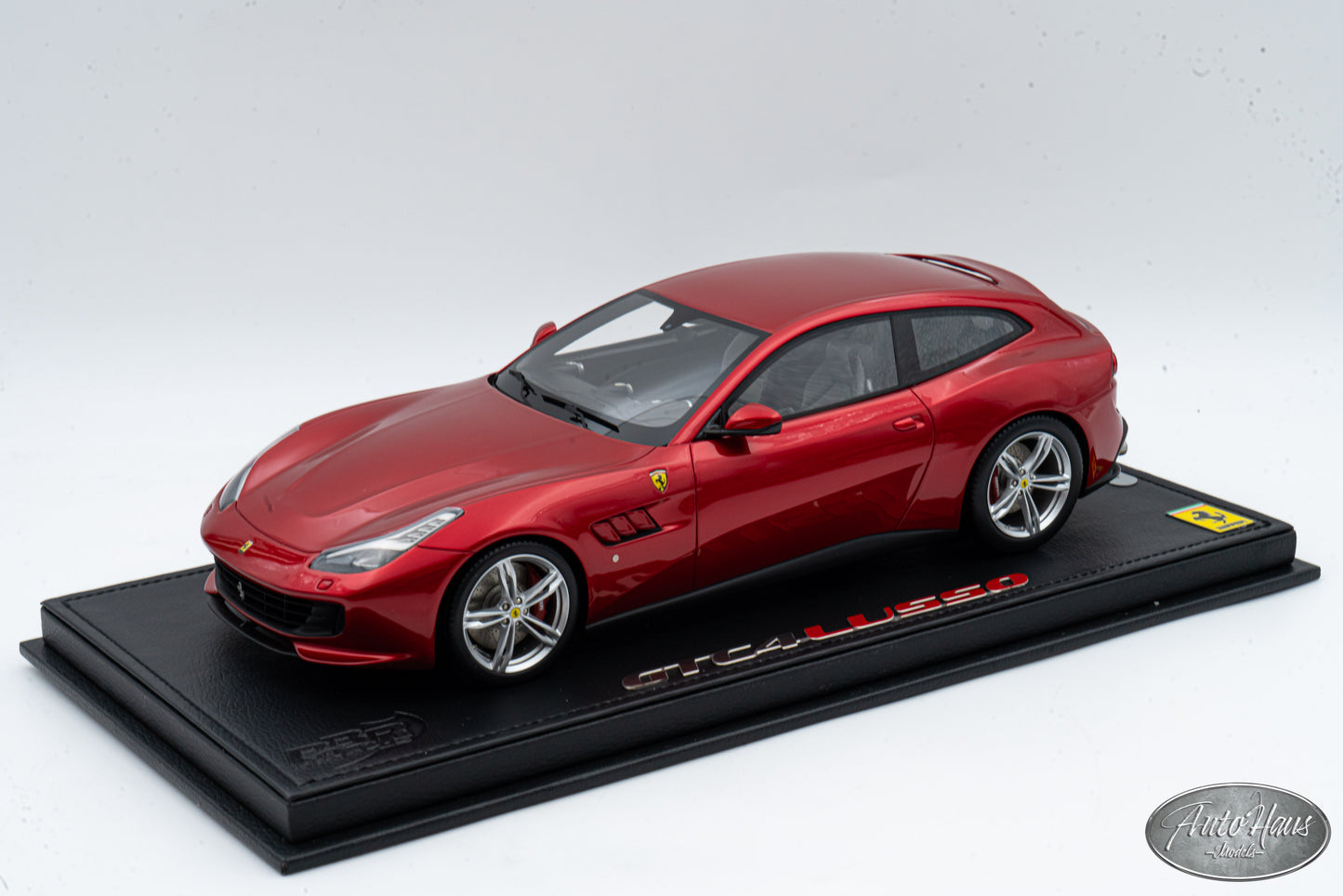 1/18 BBR 2016 Ferrari GTC4 Lusso Rosso Fuoco Red P18129DV