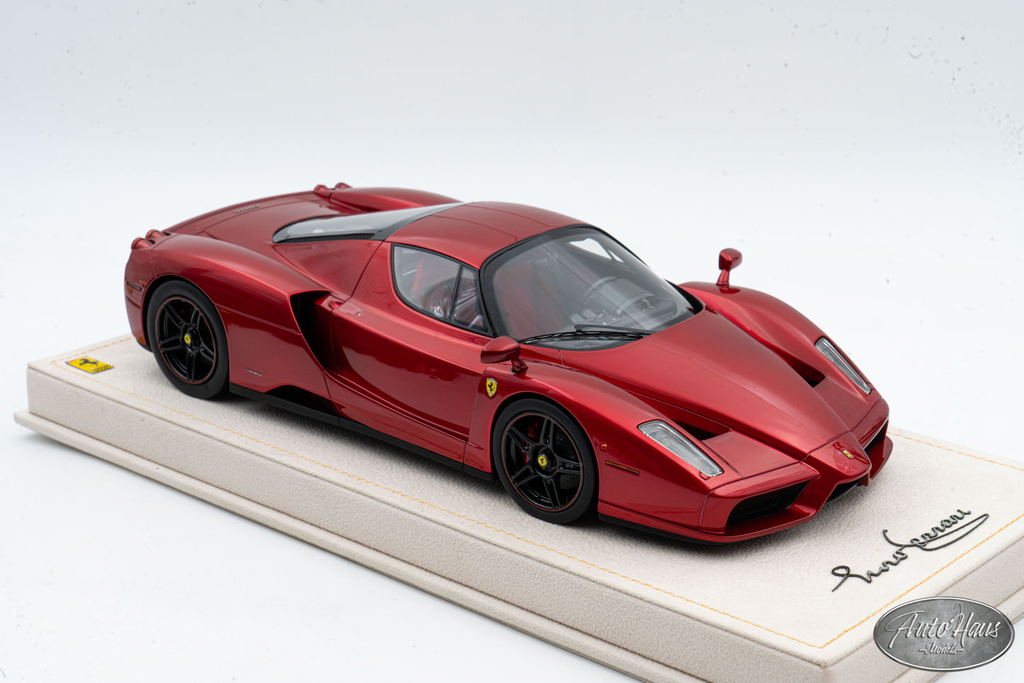 1/18 MR Collection Ferrari Enzo Rosso Efesto Red