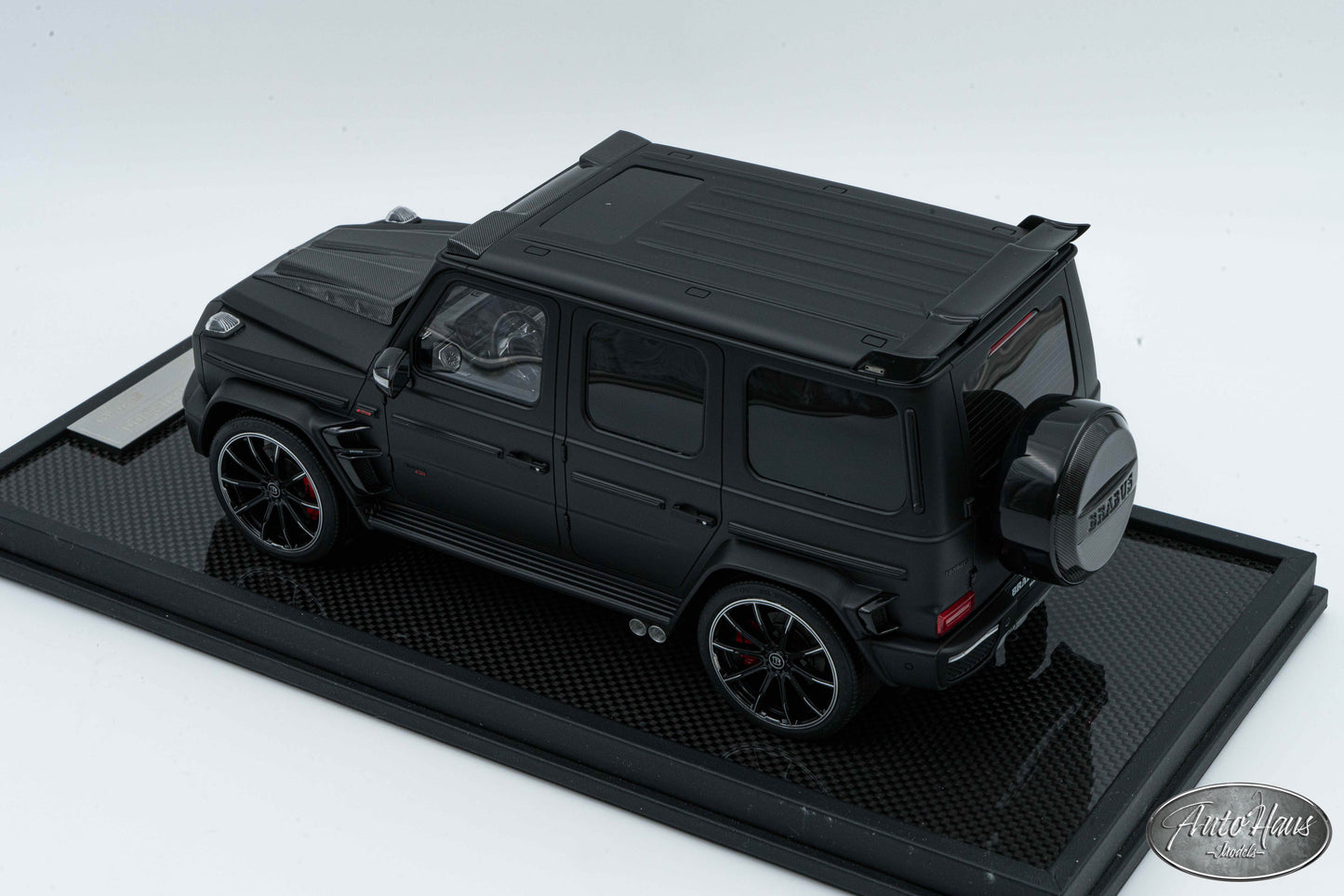 1/18 Motorhelix Brabus 800 Mercedes G63 Matt Black