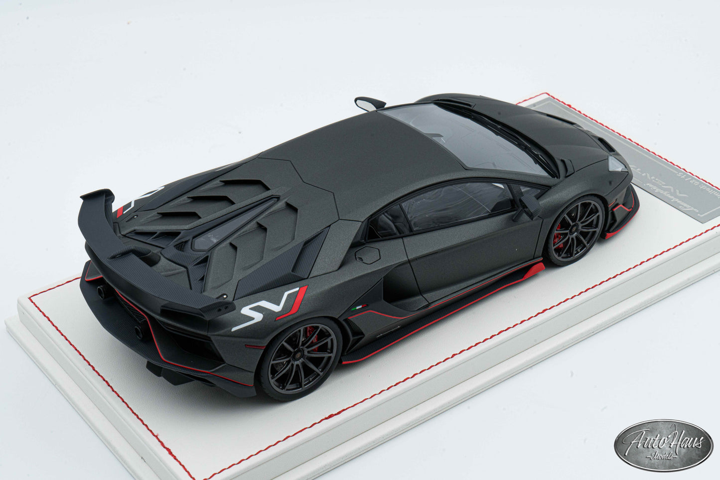 1/18 Davis & Giovanni Lamborghini Aventador SVJ Matt Black