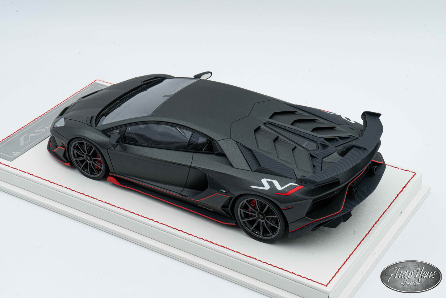 1/18 Davis & Giovanni Lamborghini Aventador SVJ Matt Black