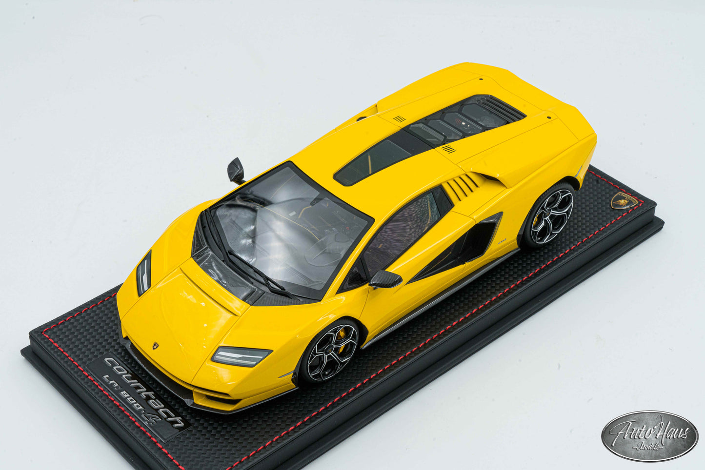 1/18 MR Collection Lamborghini Countach LP800-4 Yellow