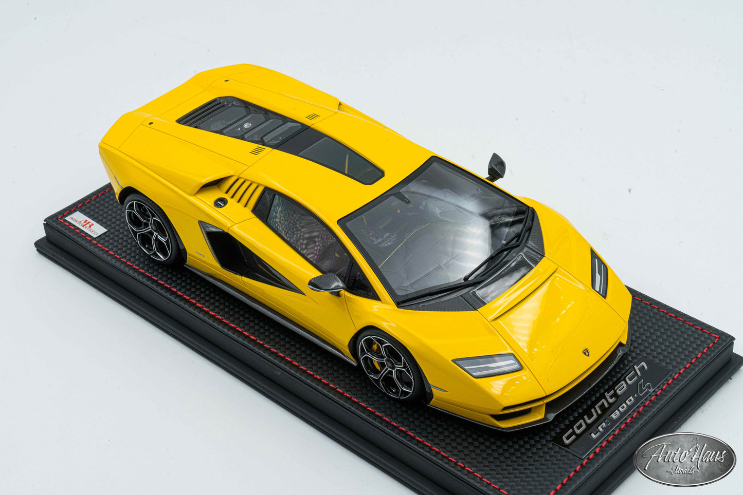 1/18 MR Collection Lamborghini Countach LP800-4 Yellow