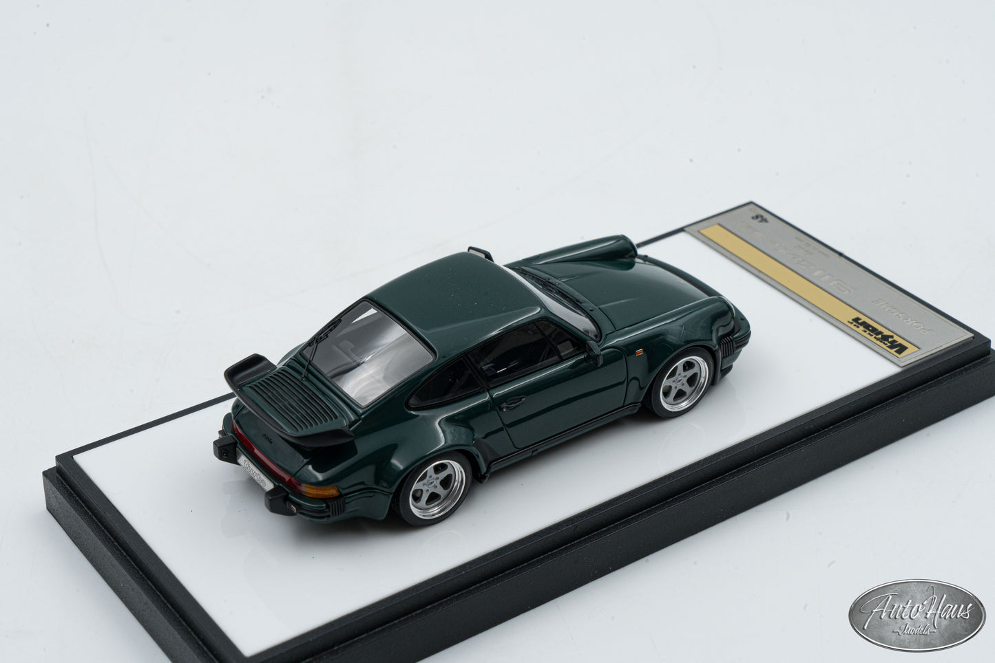 1/43 Make Up 1988 Porsche 911 (930) Turbo 3.3 Green